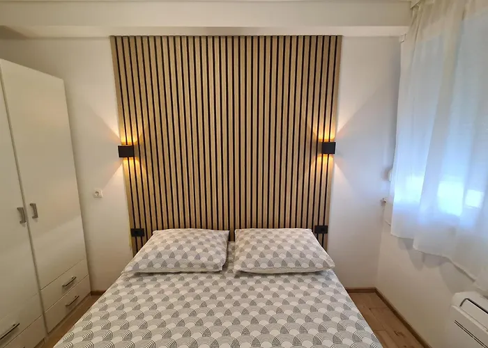 Apartment Skadenca